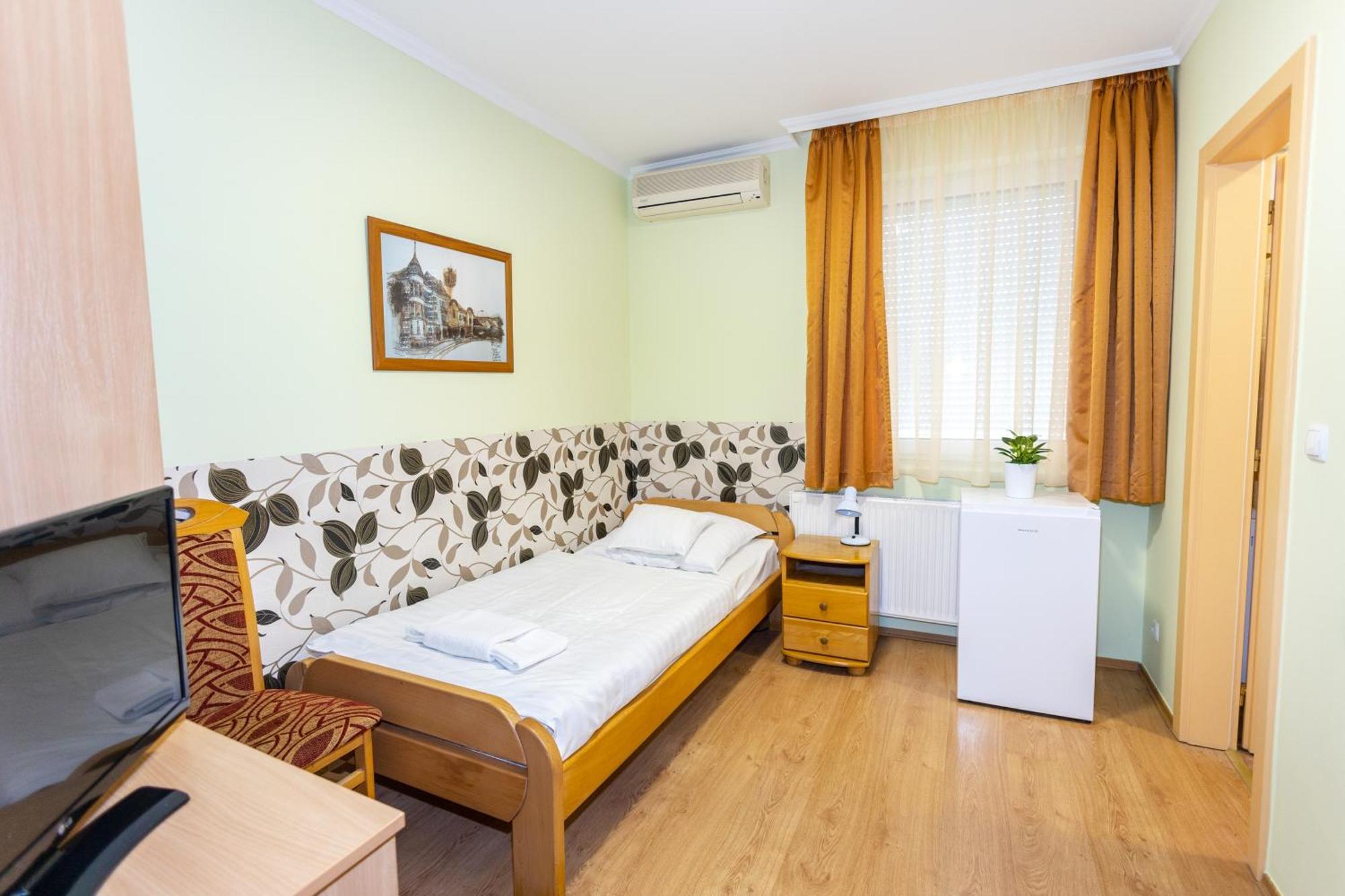 Belvarosi Panzio Debrecín Exteriér fotografie